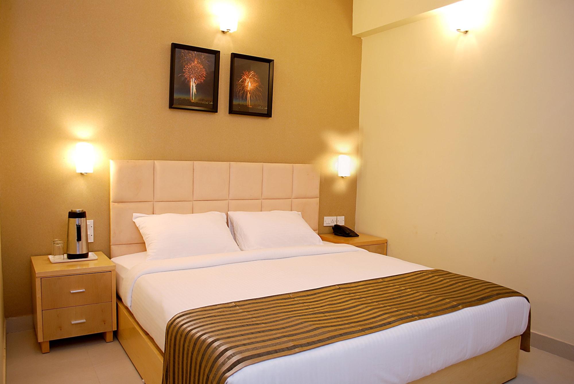 Santa Cruz Sandalwood Hotel & Suites מראה חיצוני תמונה